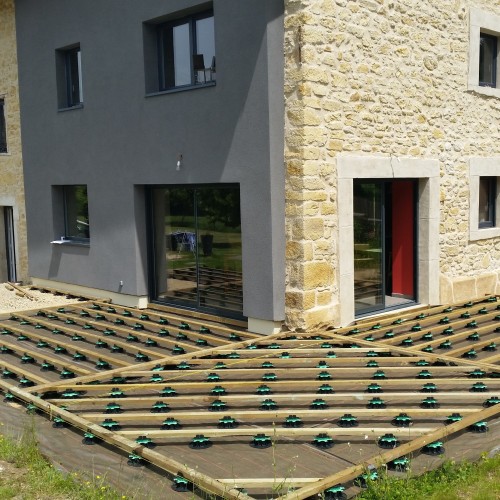 TERASY - dřevo a WPC